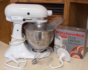 K - Stand Mixer - KitchenAid K45SS With Attachments