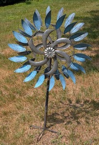 Y - Garden Wind Spinner Metal Yard Decor