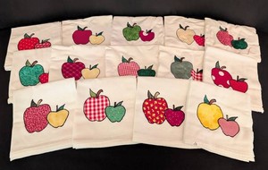 SR - Vintage Apple Applique Dish Towels Set of 14