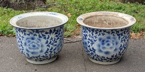 G - Ceramic Planters Blue & White (Lot of 2)