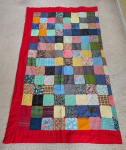 SR - Quilt - Vintage Patchwork Quilt 68 X 79 in