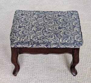 LR - Vintage Footstool Thomas Pacconi Upholstered Ottoman