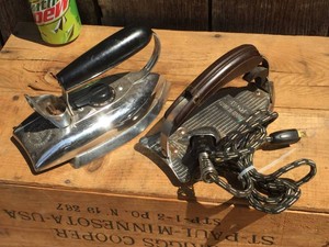 (2) Vintage Electric Irons - Lady DoverKM Gad-A-Bout