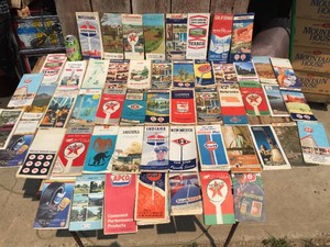 Group Vintage Gas  Oil - U.S. Road Maps
