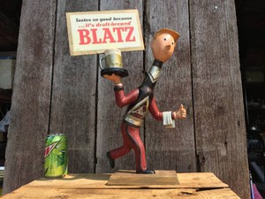 Amazing Vintage BLATZ Running WaiterBottle Man - Bar Figure