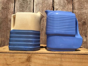 Vintage WESTINGHOUSE  UNIVERSAL POTTERIES - Pitchers
