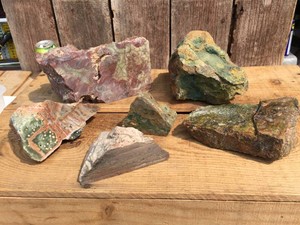 Neat RockMineral Group