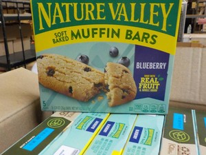16 Boxes Nature Valley Blueberry Mu...