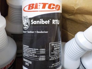 10 Betco Quarts Sanibel RTU Cleaner...
