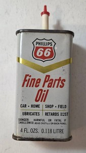 VINTAGE-Phillips 66 Fine Parts Oil Tin Can. Oil can is- VERY COLLECTIBLE-Very Hard To Find