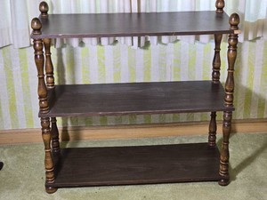Dark Wood Three Tier Display Shelf with Turned Supports