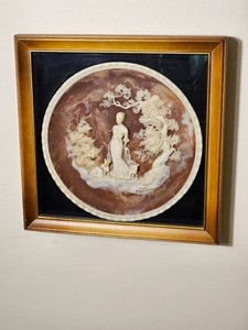 She Walks in Beauty - Icolay Studios Cameo Plate in Frame