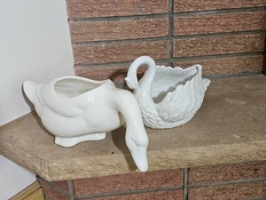 White Goose and Swan Planters