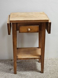 Primitive Dropleaf Side Table