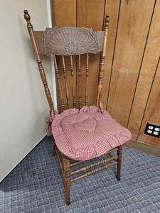 Beautiful Pressback Spindle Chair with maple Leaf Motif