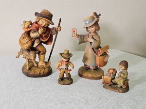 Anri Jaun Ferrandiz Figures Group