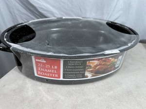 New Large Roaster Pan with Lid