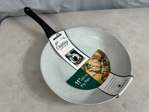 New 11 inch Non Stick Marble Coated Frying Pan