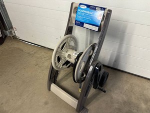 New Suncast Hosemobile Garden Hose Reel