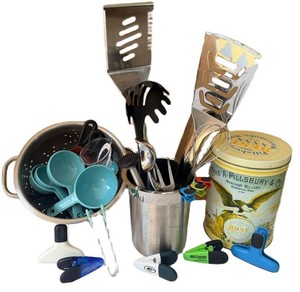 Kitchen Utensil & Gadget Mixed Lot Vintage Pillsbury Tin