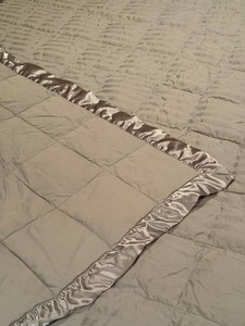 King Comforter - Royal Velvet Green 84 X 65 in