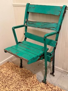 Vintage Stadium Seat Comiskey Park 1991 Auction Provenance