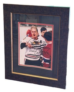 Signed Bobby Hull Chicago Blackhawks Framed Photo COA