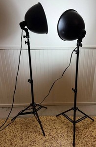 LL - Photography Light Stands Pair of Adjustable Studio Lights (Lot of 2)