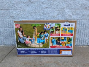 NEW STEP 2 TROPICAL SPLASH WATER PARK