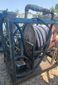 STEEL FRAMED OIL PUMP WITH HOSE