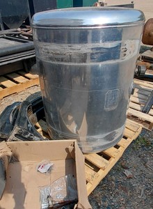 NEW SEMI FUEL TANK