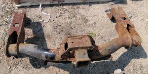 BLACK HITCH FRAME