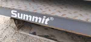 SUMMIT SCALE