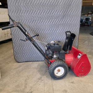 TORO SNOW BLOWER 521