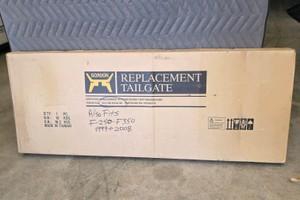 GORDON REPLACEMENT TAILGATE  (FORD)