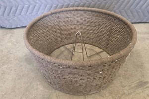 WOVEN PLANT BASKET