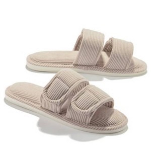 Size M Womens Clara Slipper