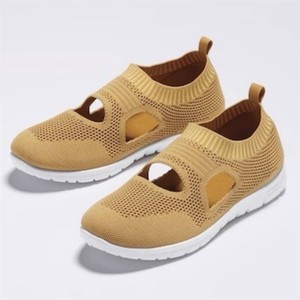 Size 9 Womens Stretch Knit Comfort Shoe
