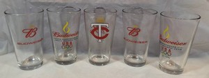 Budweiser Collectors Pint Glass Set  2000 Team USA Olympics & Minnesota Twins  5 Pieces