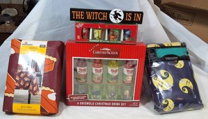 Holiday Dcor & Entertaining Lot  Christmas Vacation, A Christmas Story, Nightmare Before Christmas, Halloween & Harvest