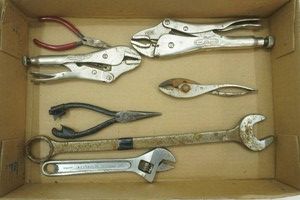 Hand Tools Long Handled Wrench, Crescent Wrench, Vice Scripts, Needle Nose Pliers