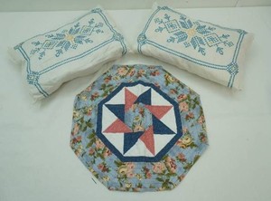 quilted table centerpiece and 2 embroidered pillows