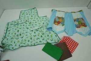vintage aprons and hankies