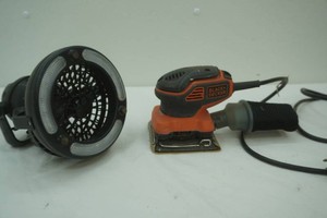 Balck and Decker palm sanderLED light and mirror combo