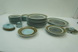 vintage Franciscan dinner ware set