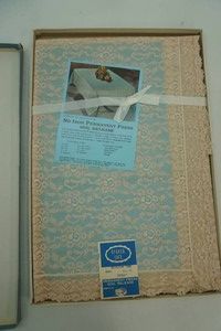 vintage Quaker Lace table cover Blossom Time