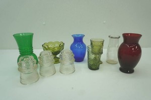 variety of home decor and glassware