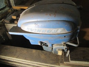 Vintage Evinrude outboard boat moto...