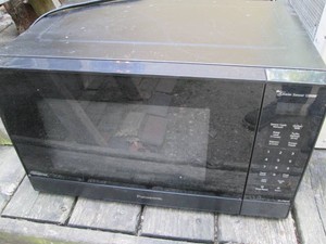 Panasonic digital countertop Microw...