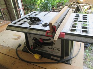 Central Machinery 10 table saw...